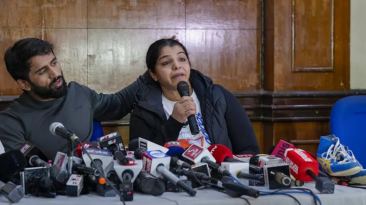 File : Bajrang Punia and Sakshi Malik