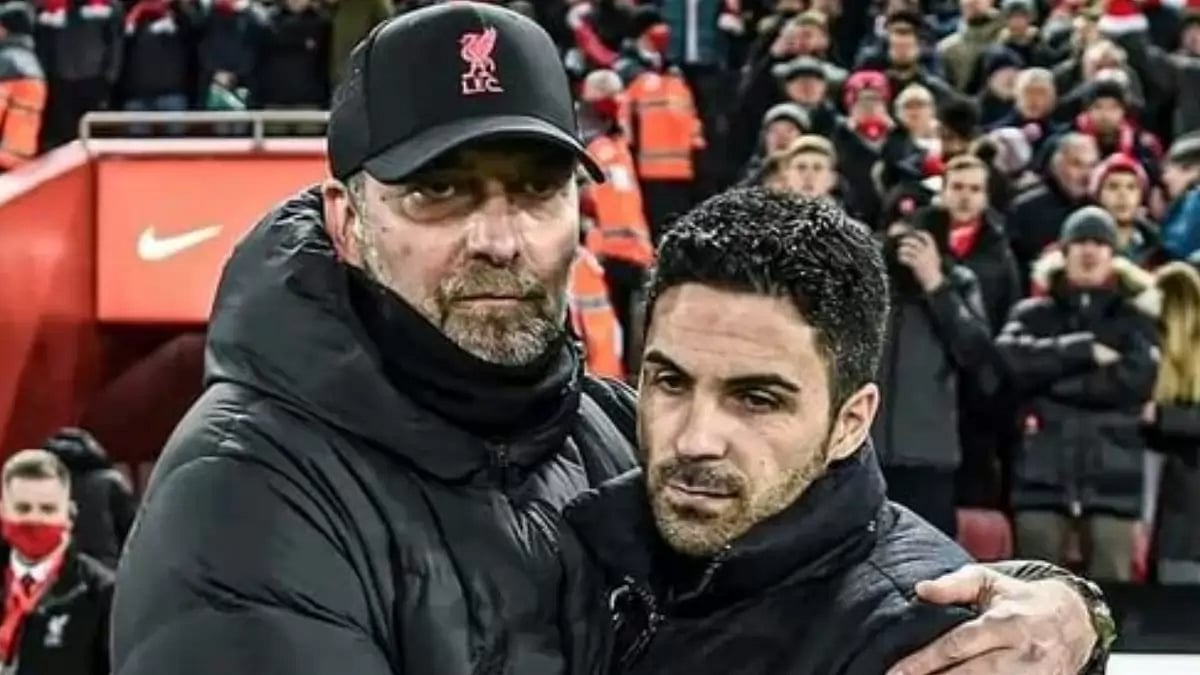 LFC Boss Jurgen Klopp with Arsenal gaffer Mikel Arteta