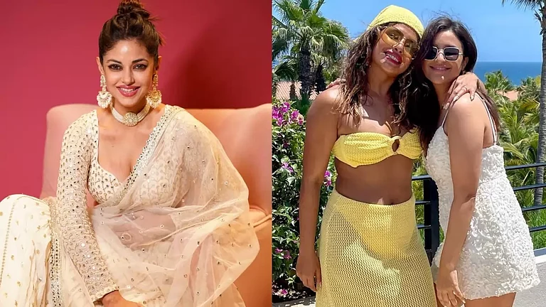 Meera Chopra; Her Cousins Priyanka And Parineeti Chopra - null