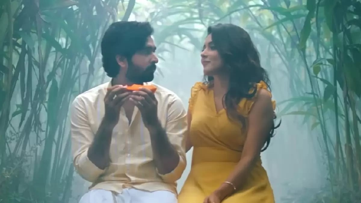 Shane Nigam and Mahima Nambiar in 'Little Hearts'