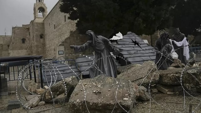 In Bethlehem, Christmas Bells Ring For Cease-fire In Gaza