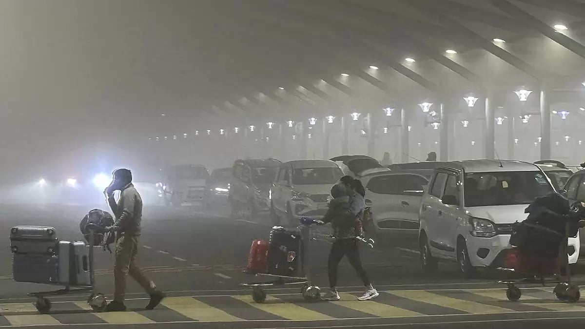 Delhi NCR Weather Report: Hazardous AQI of 479, Temperature Set to Drop to 8-9°C