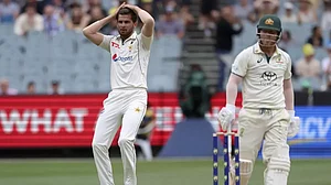 Shaheen Afridi (left) reacts post the drop catch of David Warner in the 2nd Test