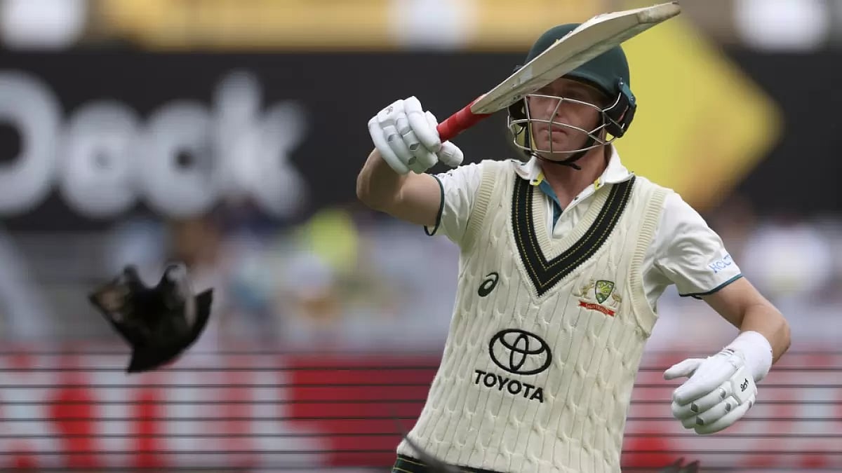 Marnus Labuschagne going after a pigeon at the MCG