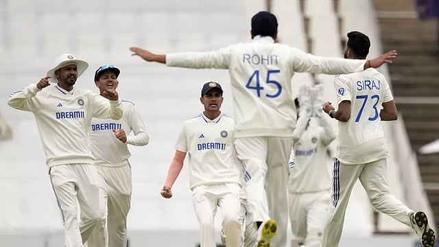 South Africa Vs India, 1st Test Day 2: Prasidh Krishna, Mohammed Siraj Hunt In Pairs But Dean Elgar Stands Firm; RSA - 256/5 (66 Overs); IND - 245 - As It Happened