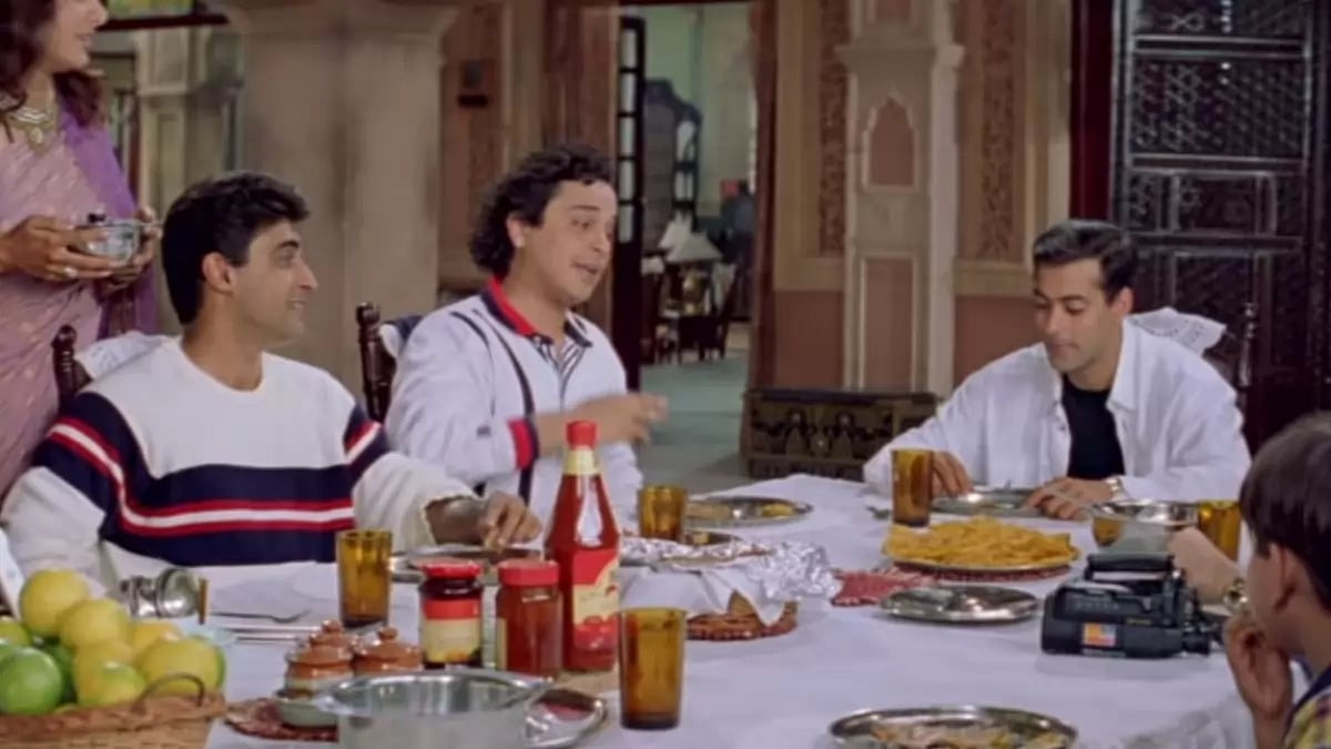 Mahesh Thakur in 'Hum Saath-Saath Hain'