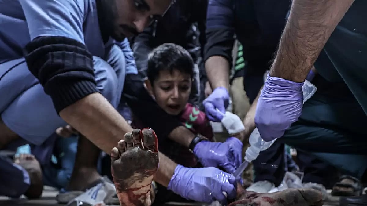 Injured Palestinian kid receives medical treatment at Aksa Hospital in Deir al Balah