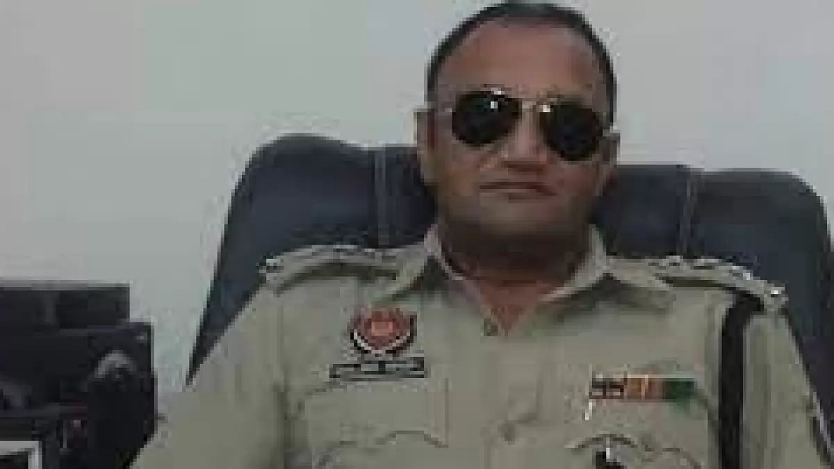 An autorickshaw driver is arrested for fatally shooting Punjab Police Deputy Superintendent Dalbir Singh Deol in Jalandhar following a heated argument.