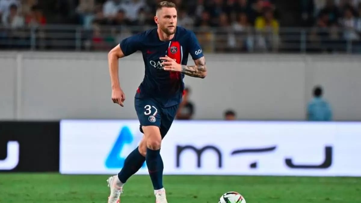 PSG defender Milan Skriniar in action