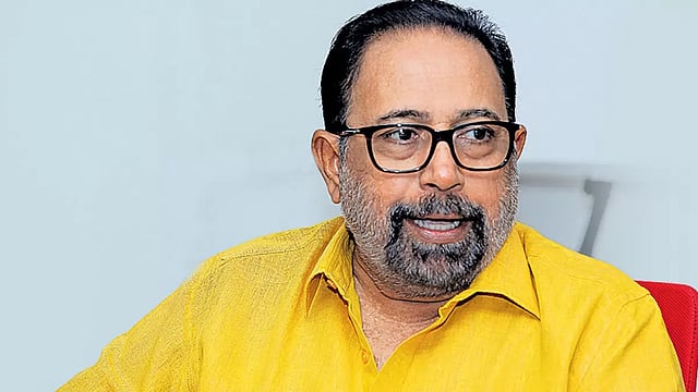 Sibi Malayil Reveals That He Was Asked To Choose Shah Rukh Khan Over Mohanlal At The 2009 National Film Awards