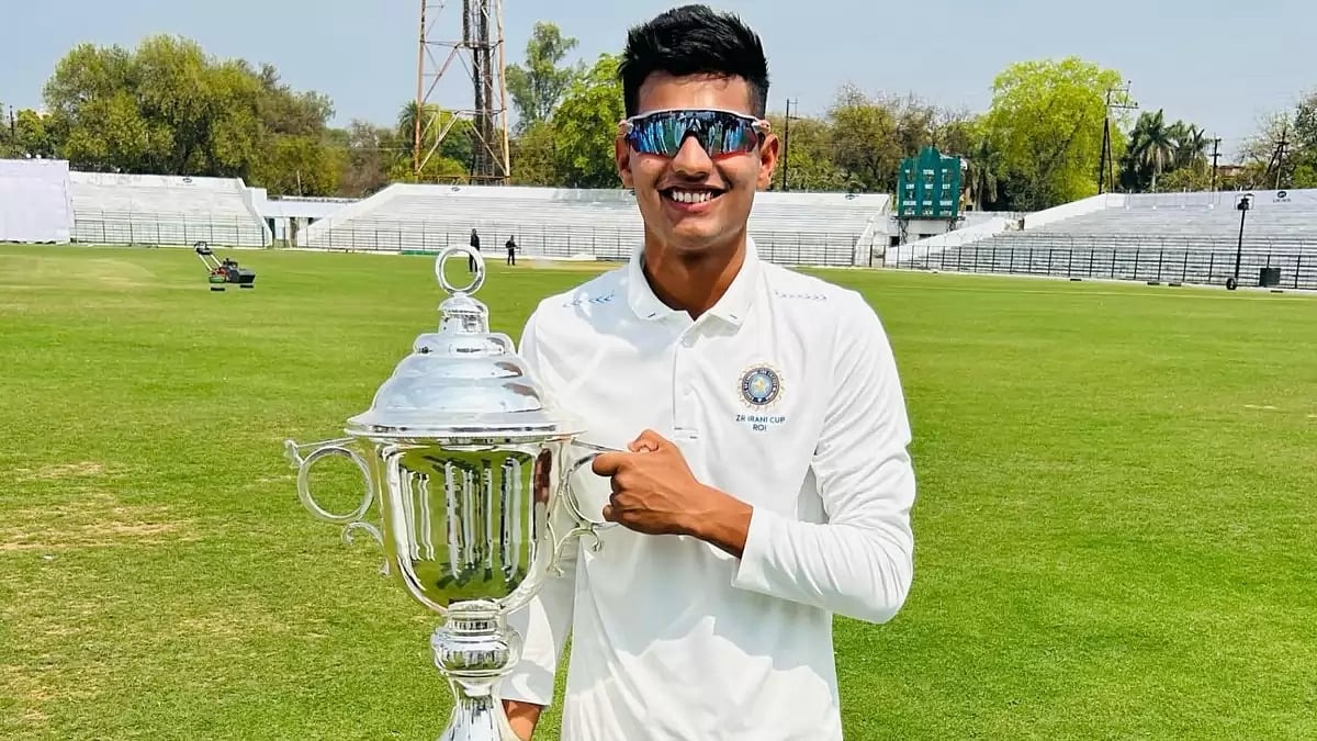 Yash Dhull is sacked as Delhi cricket skipper