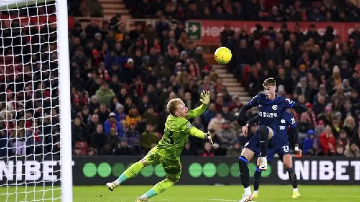 Chelsea lost 1-0 to second-tier Middlesbrough in the first leg of their League Cup semifinal 