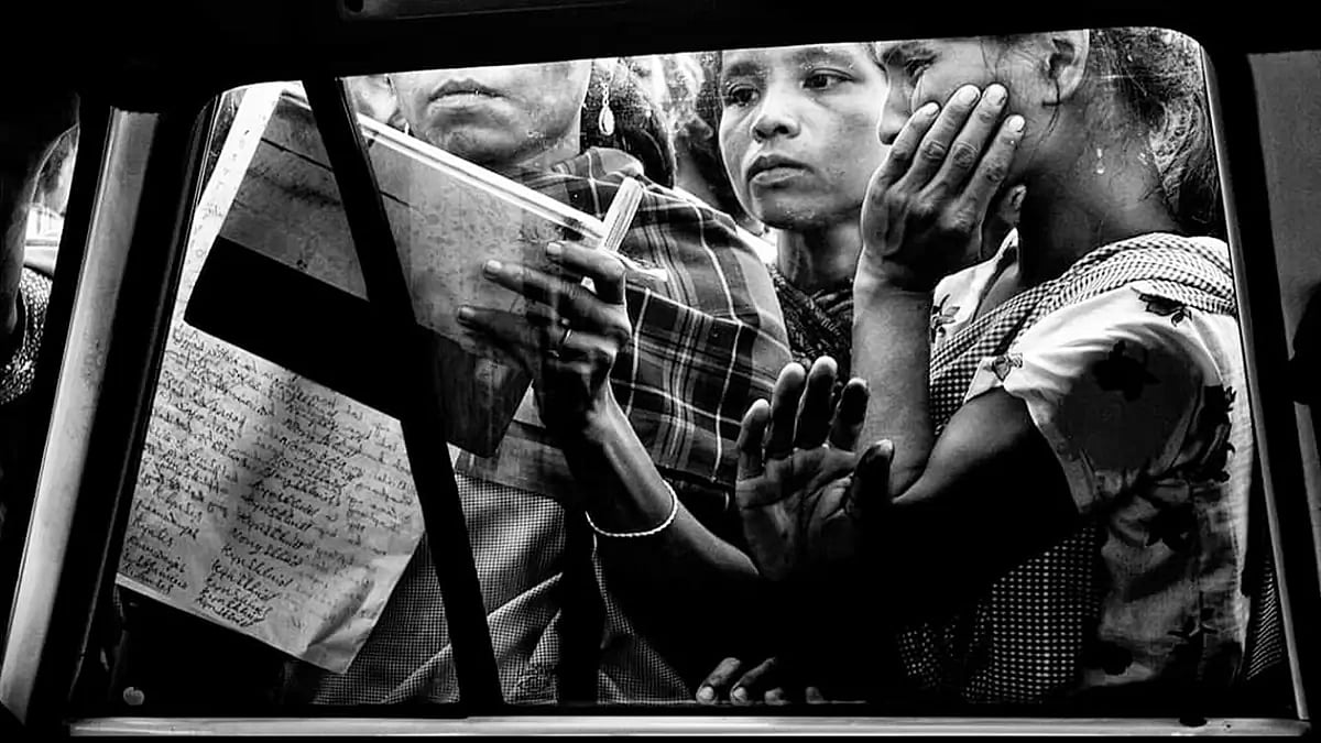 Women signing a Right To Information (RTI) petition in 2006 at Mawsynram, Khasi Hills