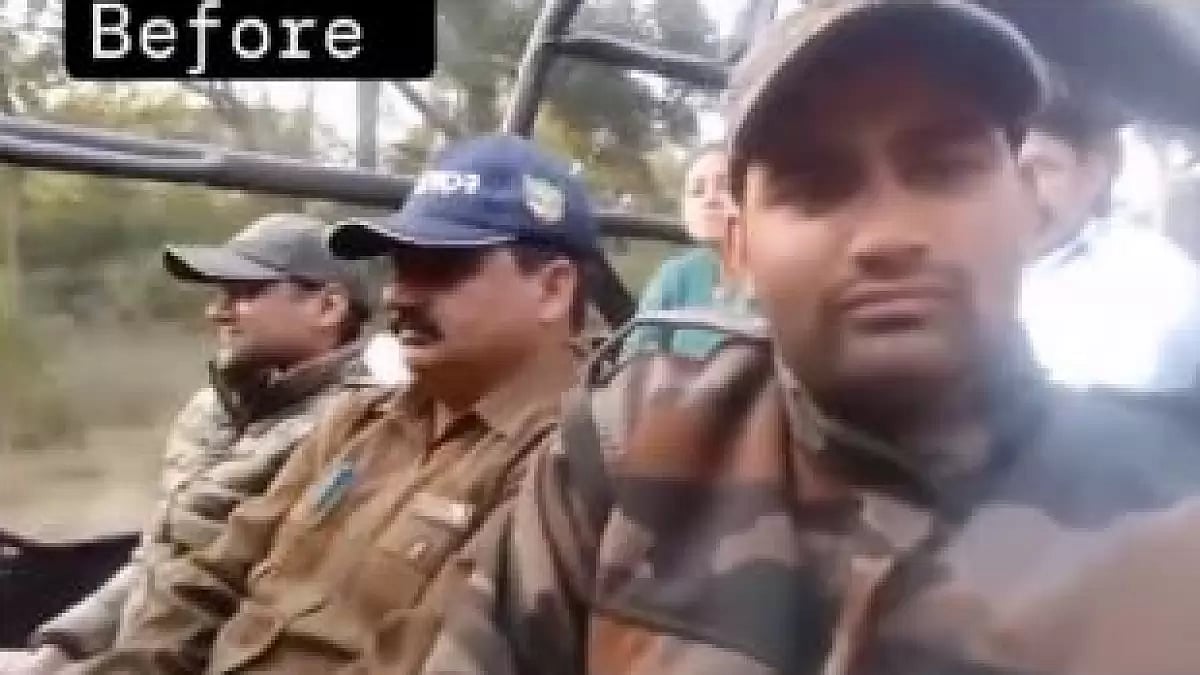 Image of the forest rangers posing for the camera before the fatal accident in Uttarakhand