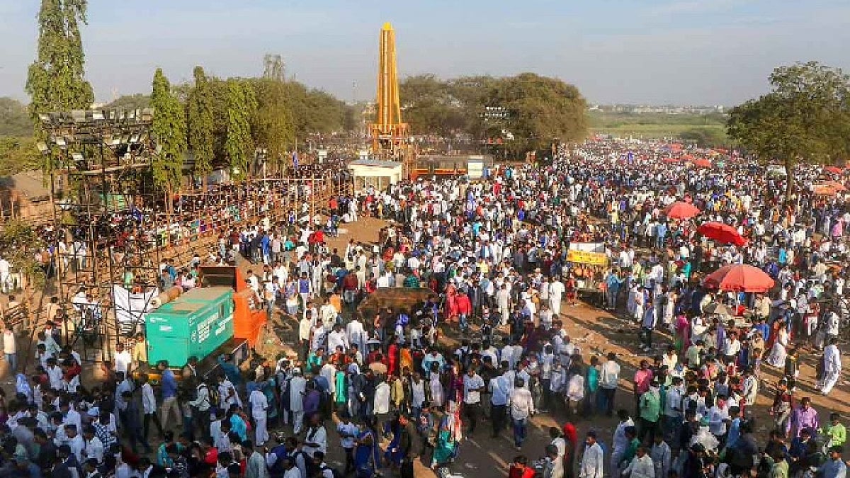 Visitors arrive at the 201st Anniversary of Koregaon Bhima Victory Pillar at Bhima Koregaon Village near Pune city. | PTI Photo/Manvender Vashist