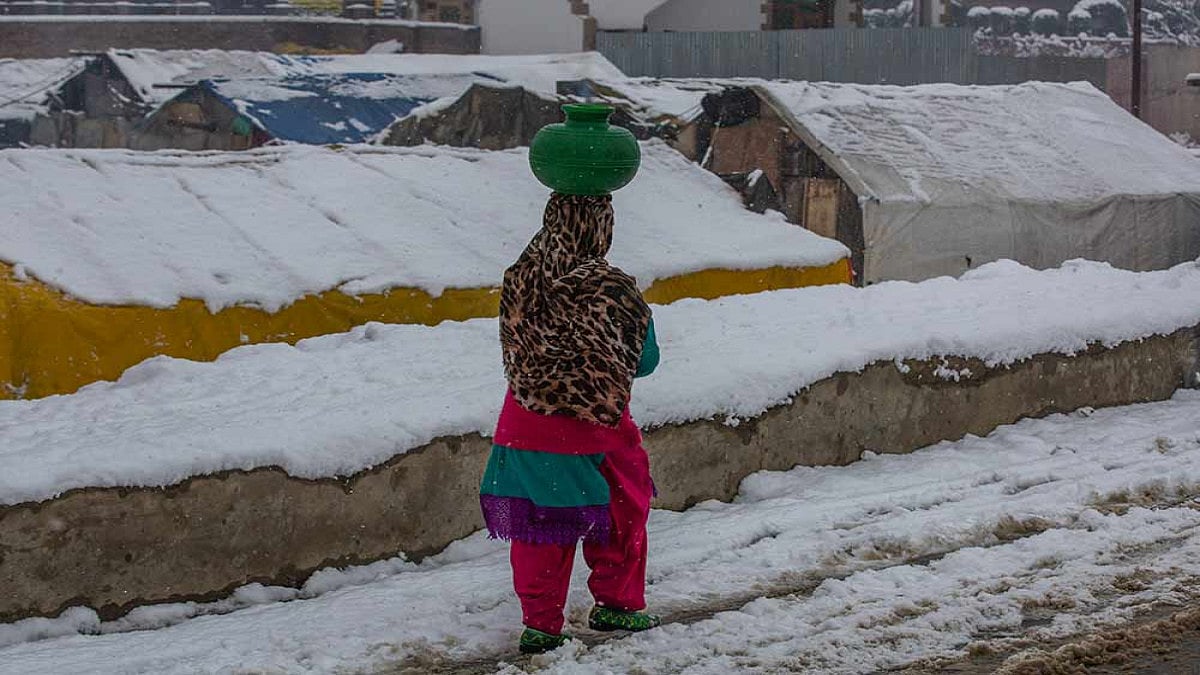 Fresh Snowfall, Rain Likely In Kashmir