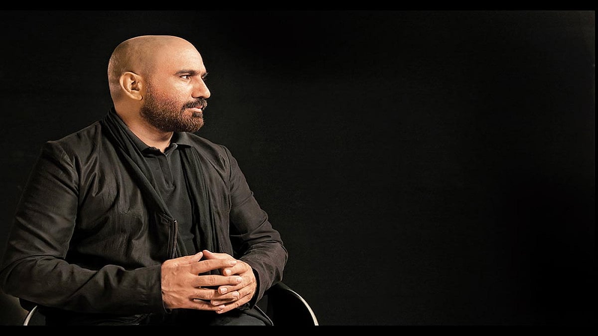 Rashid Rana’s Amazing Shah Rukh Portrait Is A Cross-Border Fan Tribute