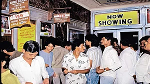 Flashback: An Old-Timer Recalls Sepia-Toned Bollywood, In 70mm