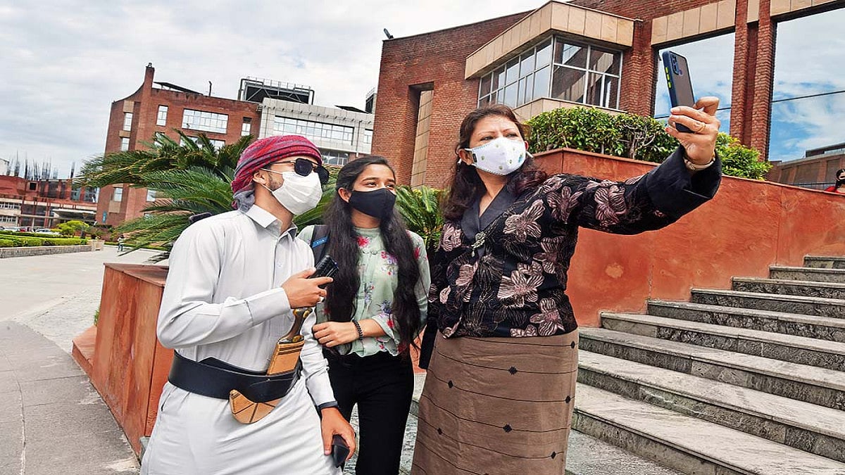 With A Legacy Of Fine Knowledge, India On Way To Become A Global Education Hub?