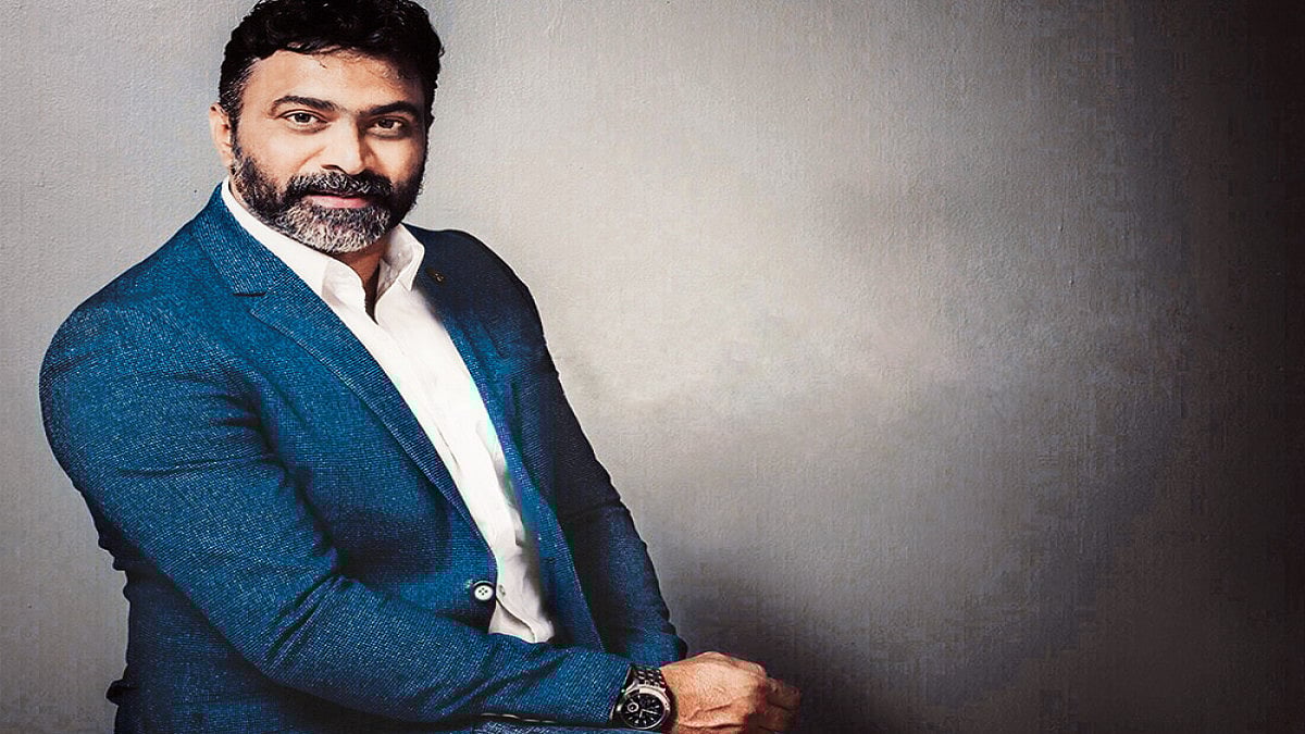 Elvis Plays A Different Game