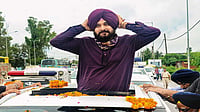 Can Amarinder And Sidhu Lead Congress To Poll Battle As A United Army?