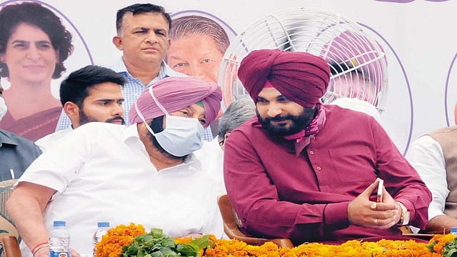 How Long Will Truce Between Amarinder Singh, Najvot Sidhu Last?