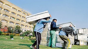 BJP’s Jammu Conundrum: Traders Protest Against ‘Outsiders’ Running Away With Business Like East India Company