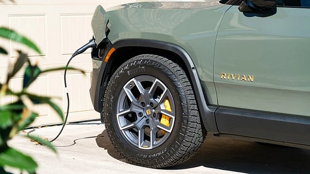 Interim Budget: Govt To Boost EV Ecosystem With Charging Infra, Targets Solarised Households For EV Charging