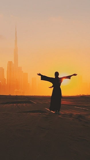 A Guide To UAE For Elderly Travellers