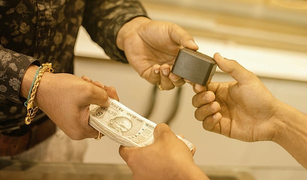 Planning To Sell Your Inherited, Gifted Gold Jewellery: Know The Tax Rules