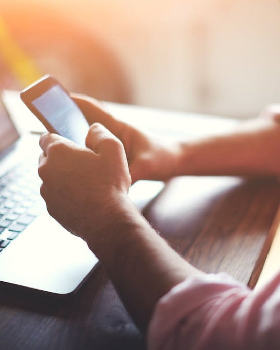 5 Things Can Make Smartphones Easy To Use For Seniors