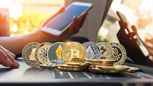 Crypto Market Rises, Trading Volume Gains 23%; Bitcoin, Ethereum Down