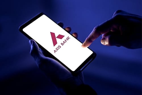 Major Disruption To Banking Services: HDFC Bank, Axis Bank Upgrades To Affect 140 Million Customers