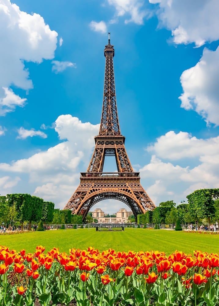 6 Tips For Elderly Travellers From India Visiting France