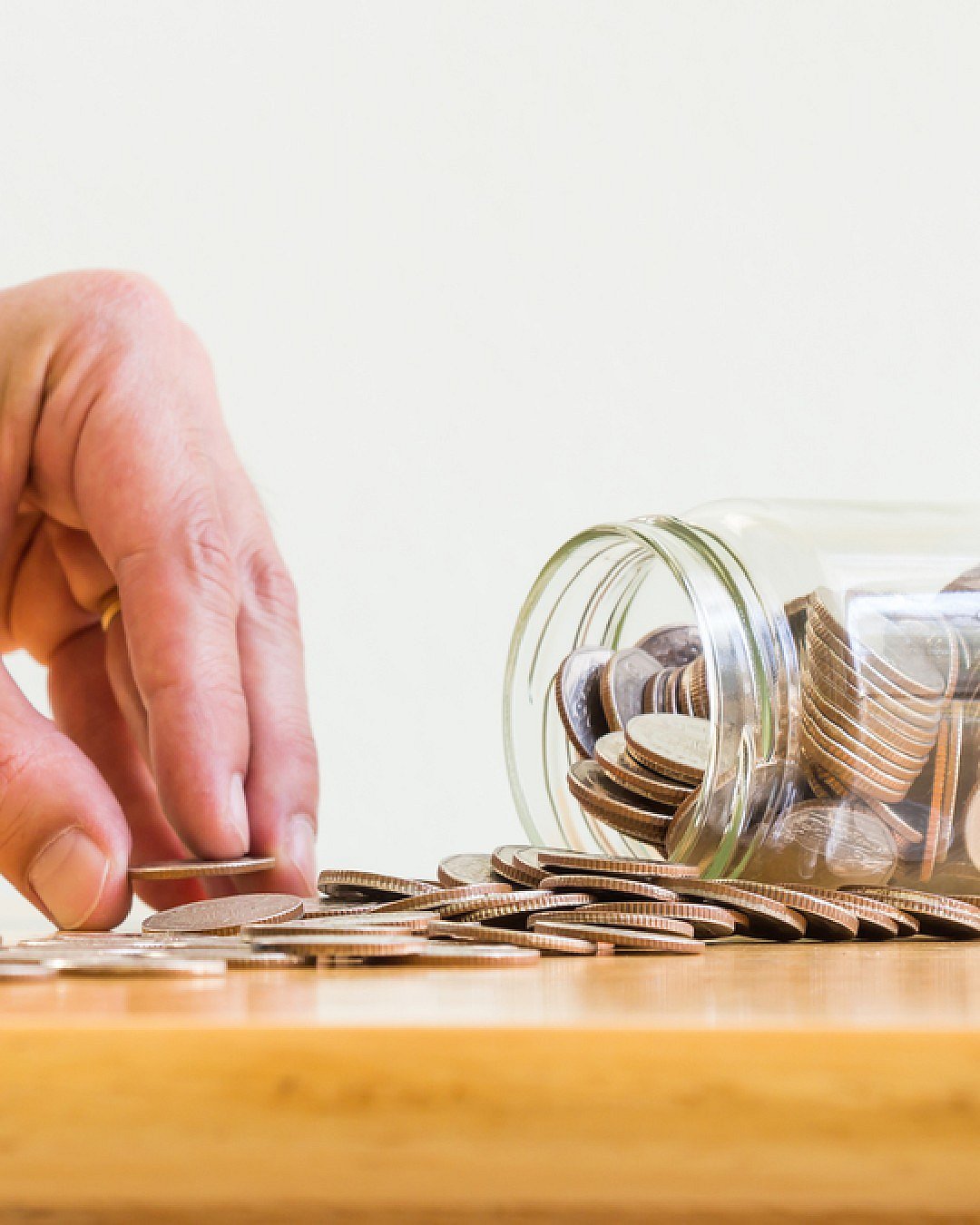 5 Ways For Seniors To Safekeep Their Retirement Corpus