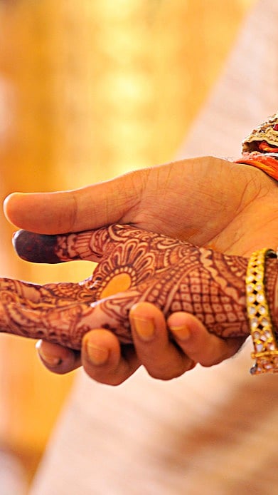 Married Couples: Heres How Newly Married Couples Should Manage Their Finances 