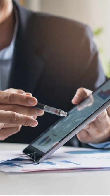 Financial Advisor: Heres How To Choose A Suitable One For You