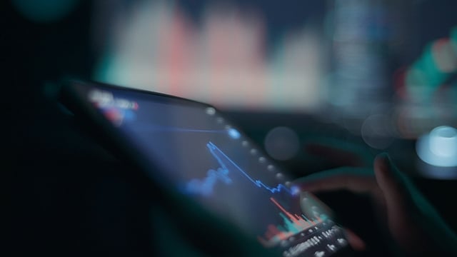 Swift, UBS, Chainlink Pilot Tokenized Fund Settlement