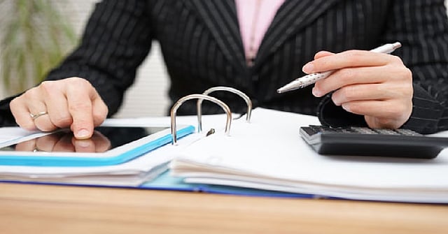5 Tips To Ensure Financial Stability As A Freelancer