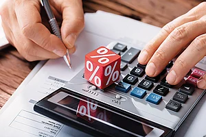 The Risks That Invoice Discounting Entails