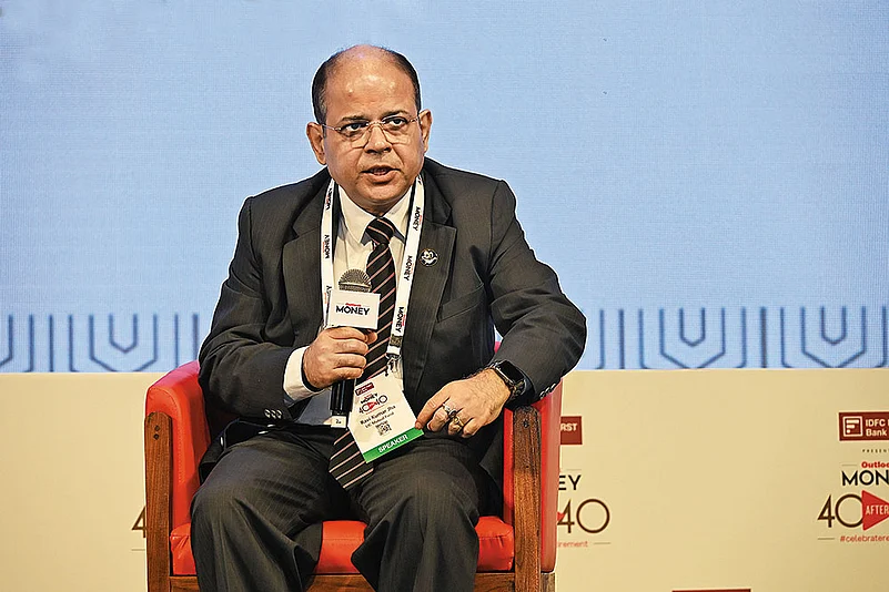 Ravi Kumar Jha, MD & CEO,
LIC Mutual Fund