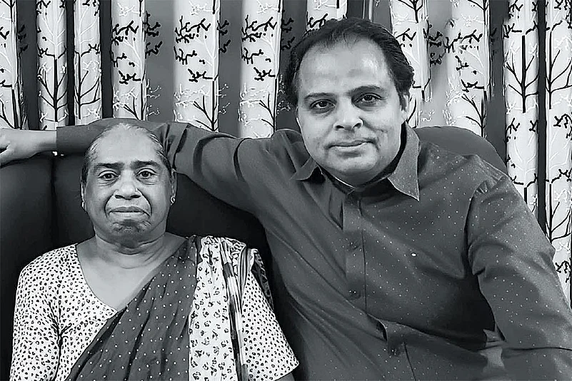 Sunil Chawla, Age: Mid 50s, Bhopal (with his mother)
When his father passed away in 2013, he got the last rites receipt from the crematorium and submitted it to the local authority to obtain the death certificate for making the insurance claim and settling his account. He also got his father’s PAN deactivated after filing his ITR