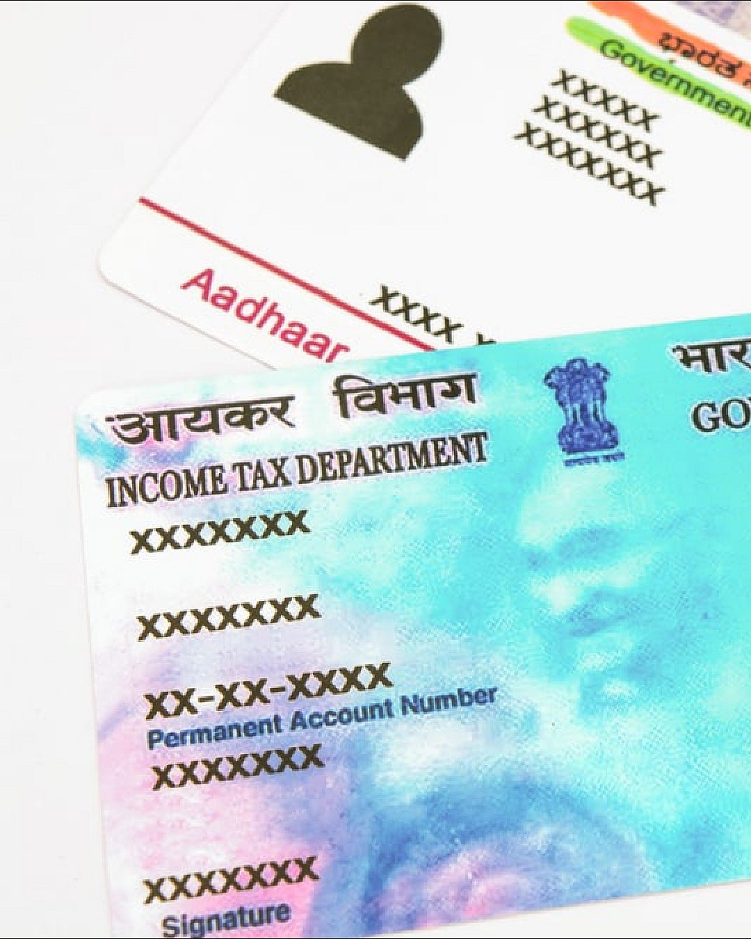 CBDT Sets This Deadline For PAN Holders to Link Aadhaar
