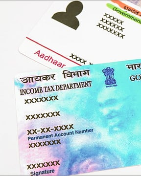 CBDT Sets This Deadline For PAN Holders to Link Aadhaar
