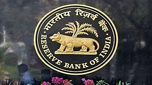 RBI Bars INR Derivatives