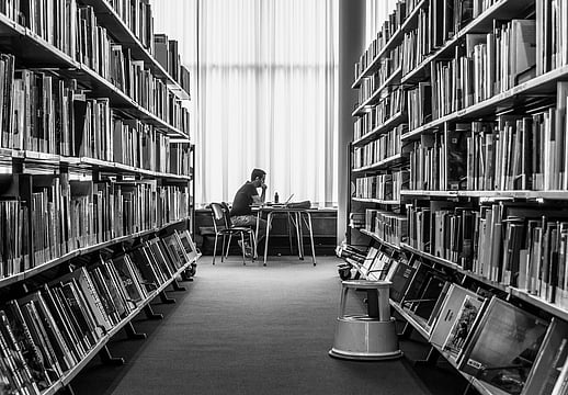 Factors To Consider Before Choosing A Country For Higher Studies