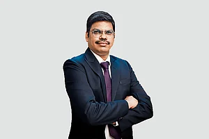 Bhavesh Sharma Founder, White Castle Financial Services