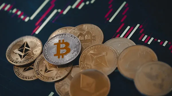 Bitcoin Price Falls Around USD 62,800