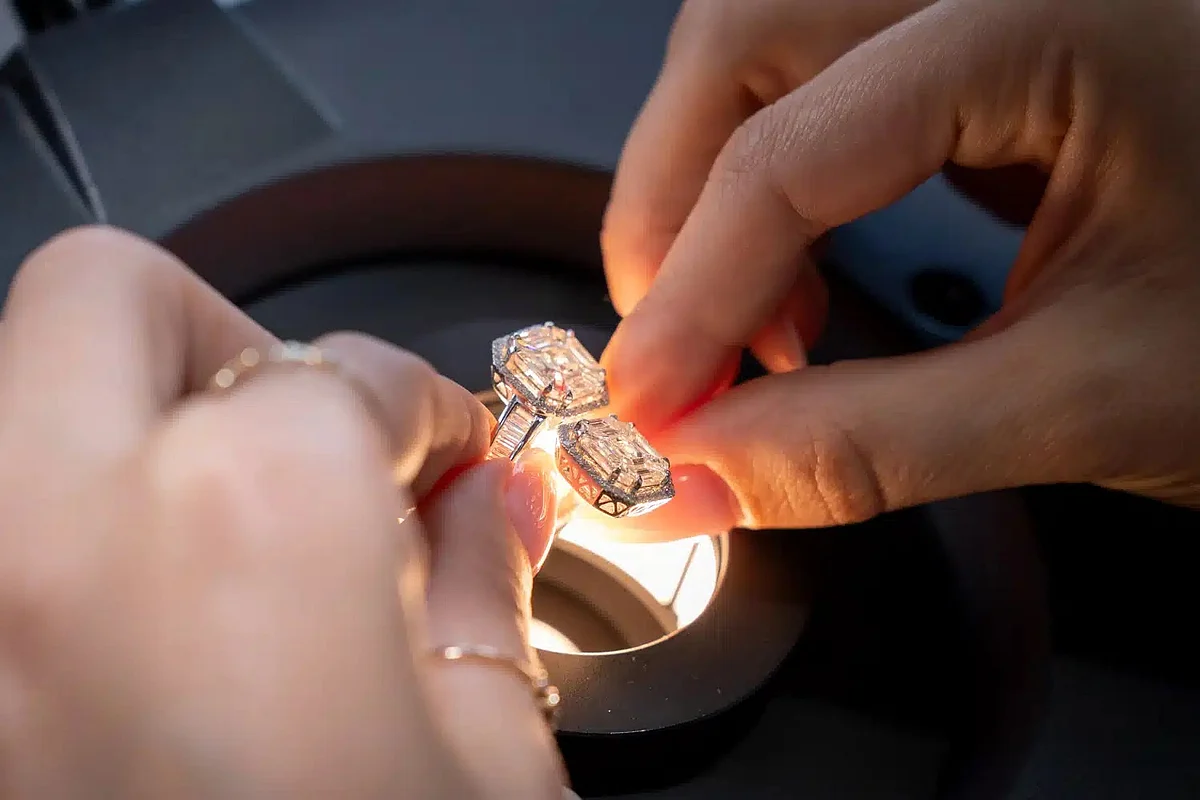 Lab-Grown Diamonds and the Future of Investment-Grade Gems