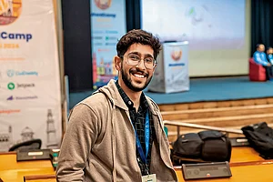 Aashish Pahwa 30, Entrepreneur, Delhi